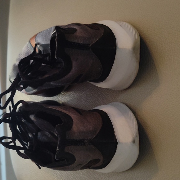 Nike Running shoes Size 9 - Picture 3 of 5